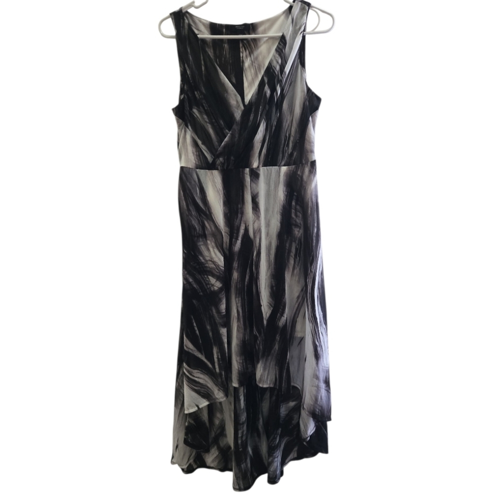 Simply Vera Vera Wang Black and White High Low Dress SZ PM